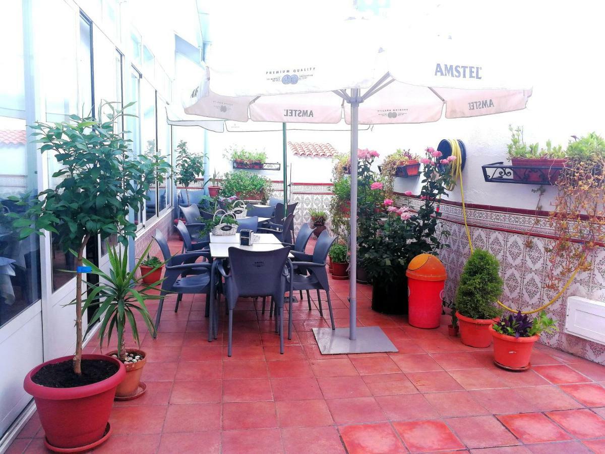 Hostal Restaurante Ego'S Campo De Criptana Exterior foto